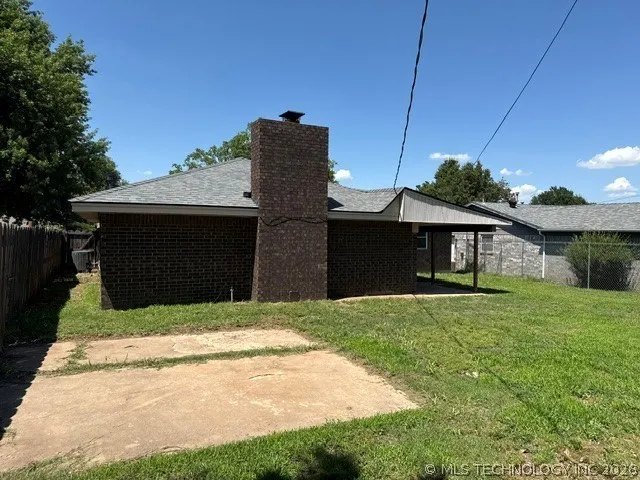 204 E Bass Yukon, OK 73099
