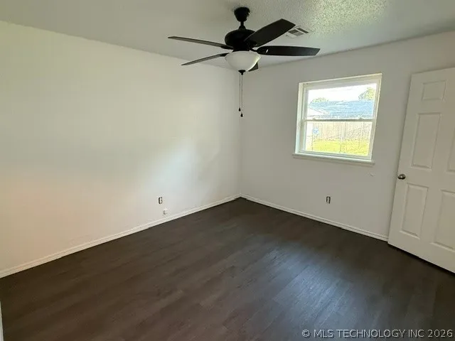 204 E Bass Yukon, OK 73099