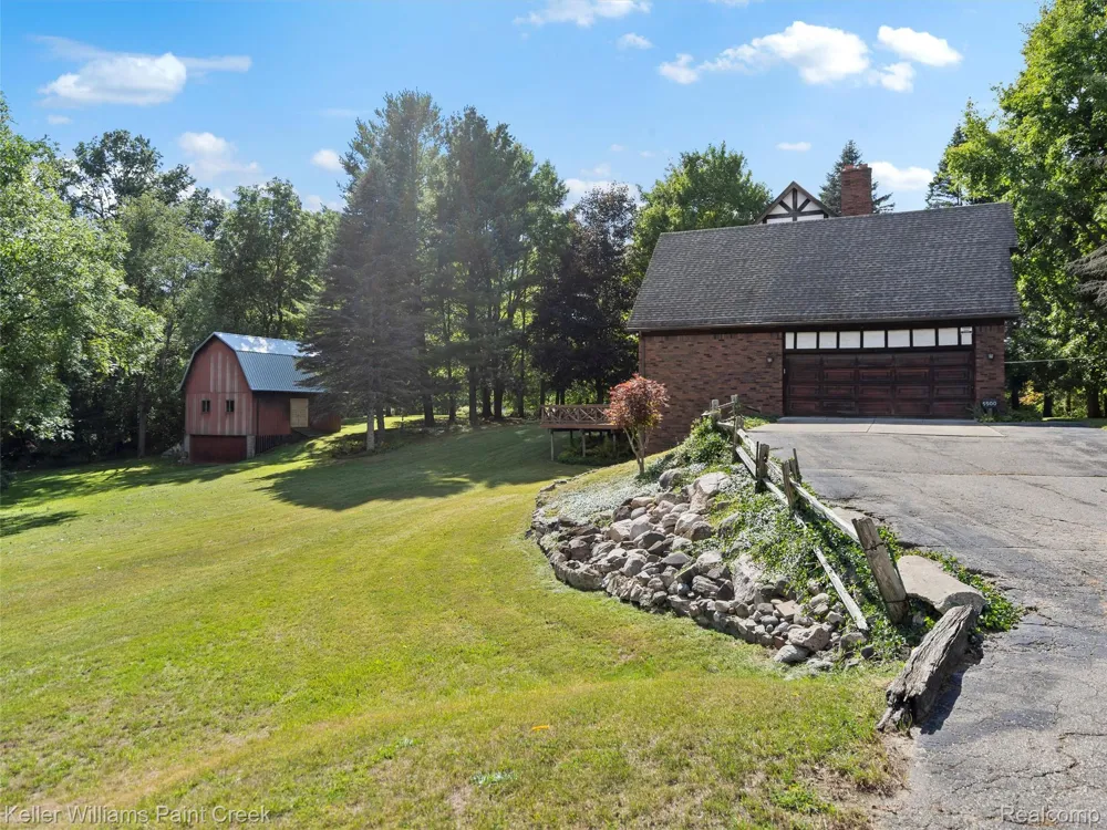 5500 Seymour Lake Road Brandon Charter Township, MI 48371