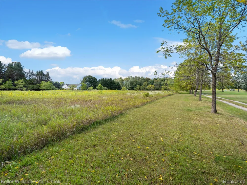 5500 Seymour Lake Road Brandon Charter Township, MI 48371
