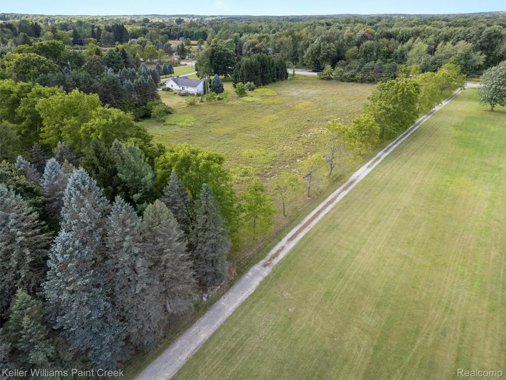5500 Seymour Lake Road Brandon Charter Township, MI 48371