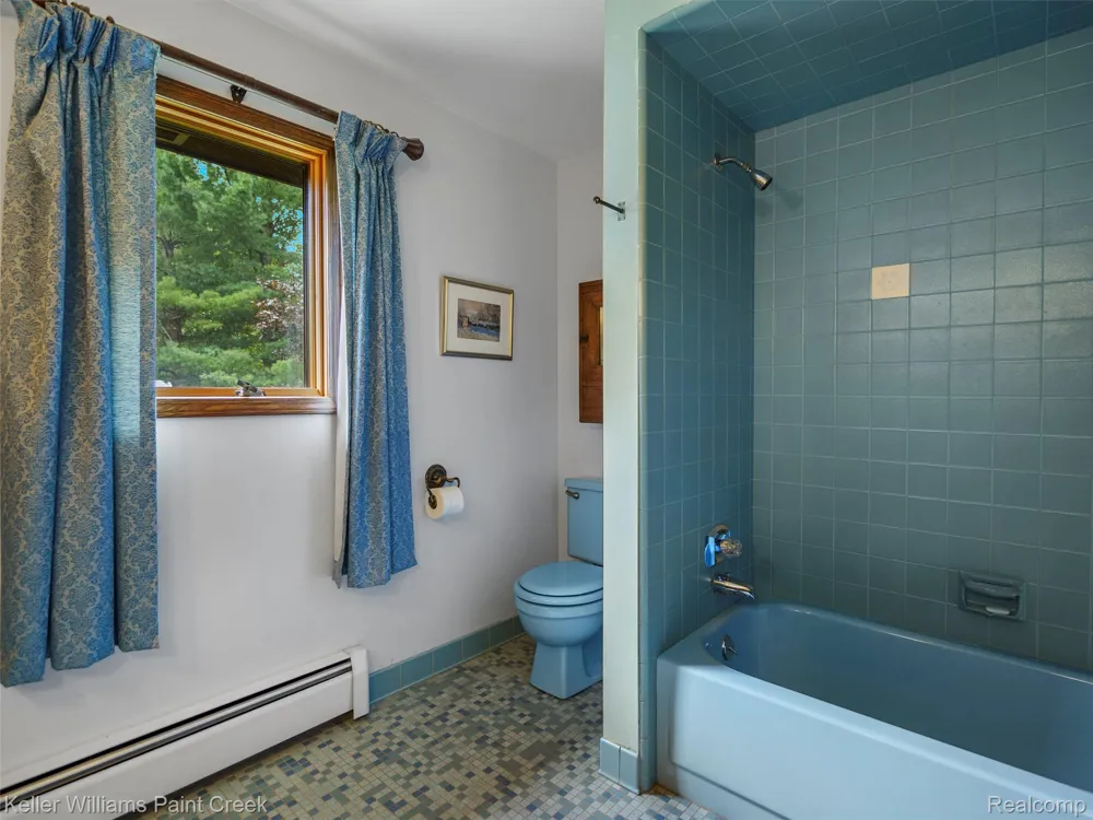 5500 Seymour Lake Road Brandon Charter Township, MI 48371