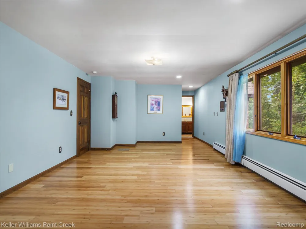 5500 Seymour Lake Road Brandon Charter Township, MI 48371