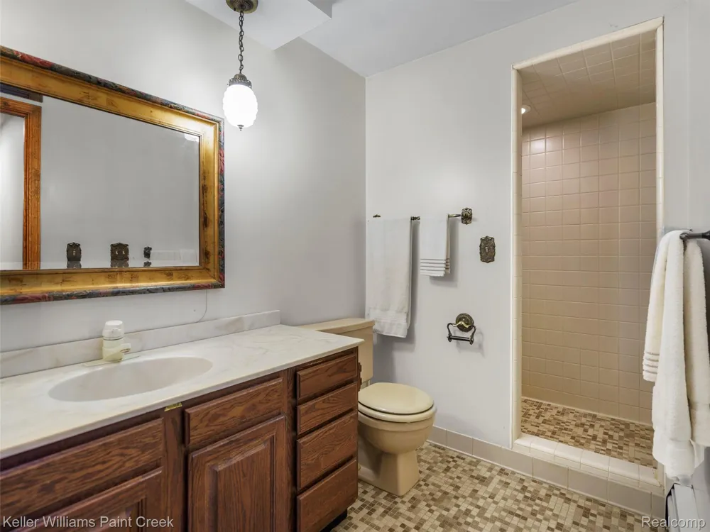 5500 Seymour Lake Road Brandon Charter Township, MI 48371