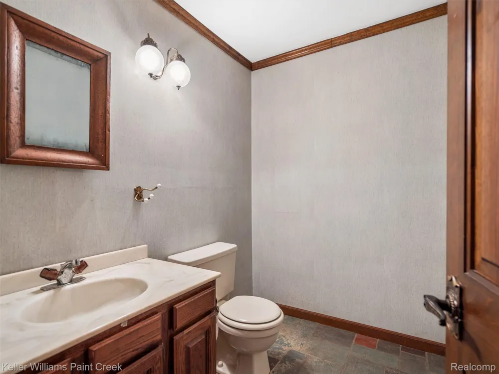 5500 Seymour Lake Road Brandon Charter Township, MI 48371