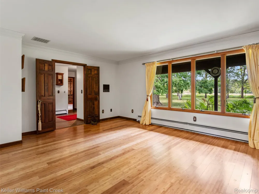 5500 Seymour Lake Road Brandon Charter Township, MI 48371