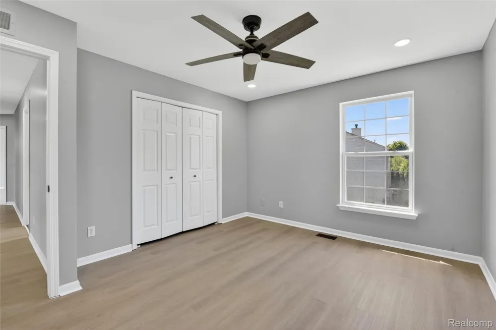 8862 Prairie Street York Charter Township, MI 48197