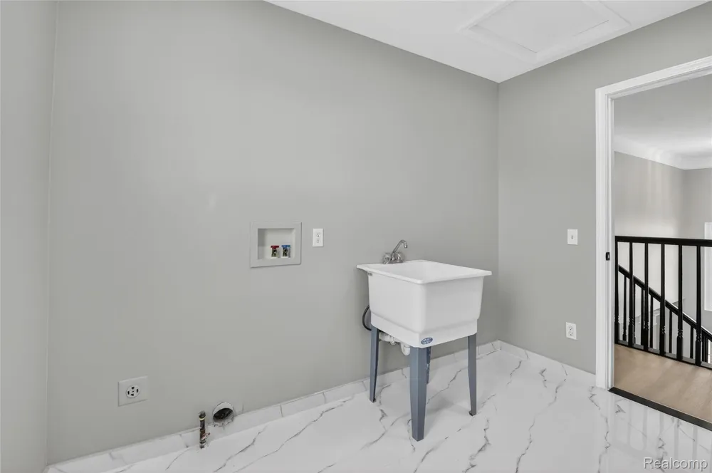 8862 Prairie Street York Charter Township, MI 48197