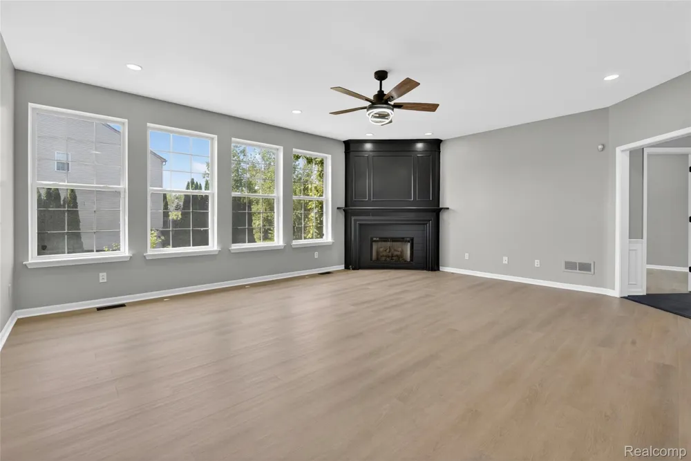 8862 Prairie Street York Charter Township, MI 48197