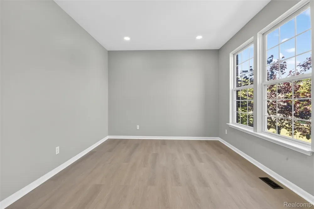 8862 Prairie Street York Charter Township, MI 48197