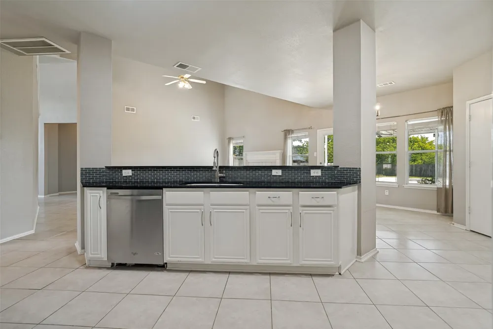 1628 Tyler Terrace Mansfield, TX 76063