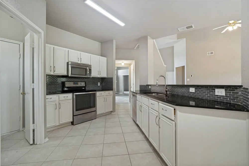 1628 Tyler Terrace Mansfield, TX 76063