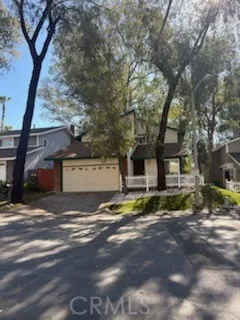24362 Woodwalk