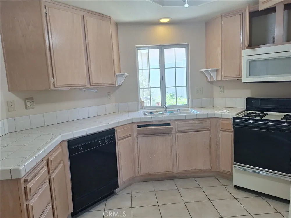 28230 Avenida Francesca Menifee, CA 92585