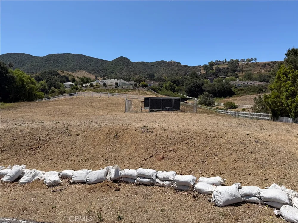 2140 Speck Lane Newbury Park, CA 91320