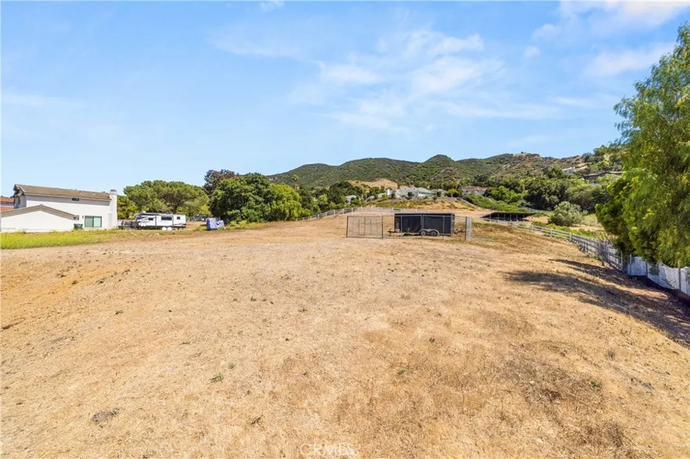 2140 Speck Lane Newbury Park, CA 91320