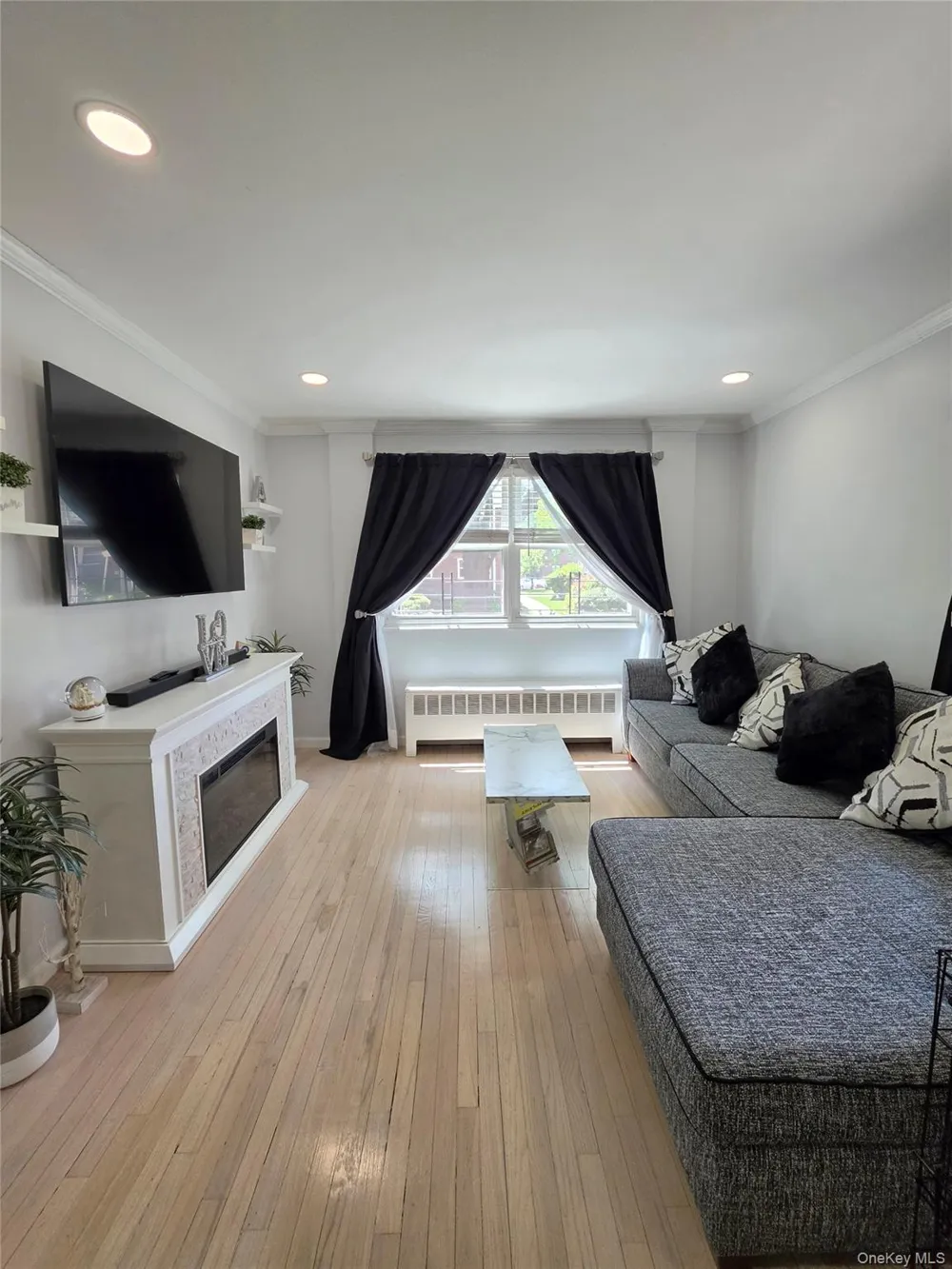 88-27 Shore Parkway #25 Howard Beach, NY 11414