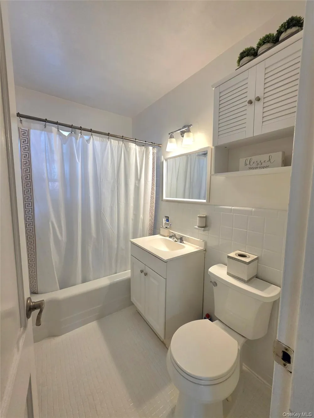 88-27 Shore Parkway #25 Howard Beach, NY 11414