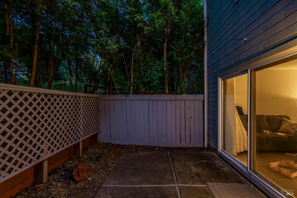 1506 Townview Avenue Santa Rosa, CA 95405