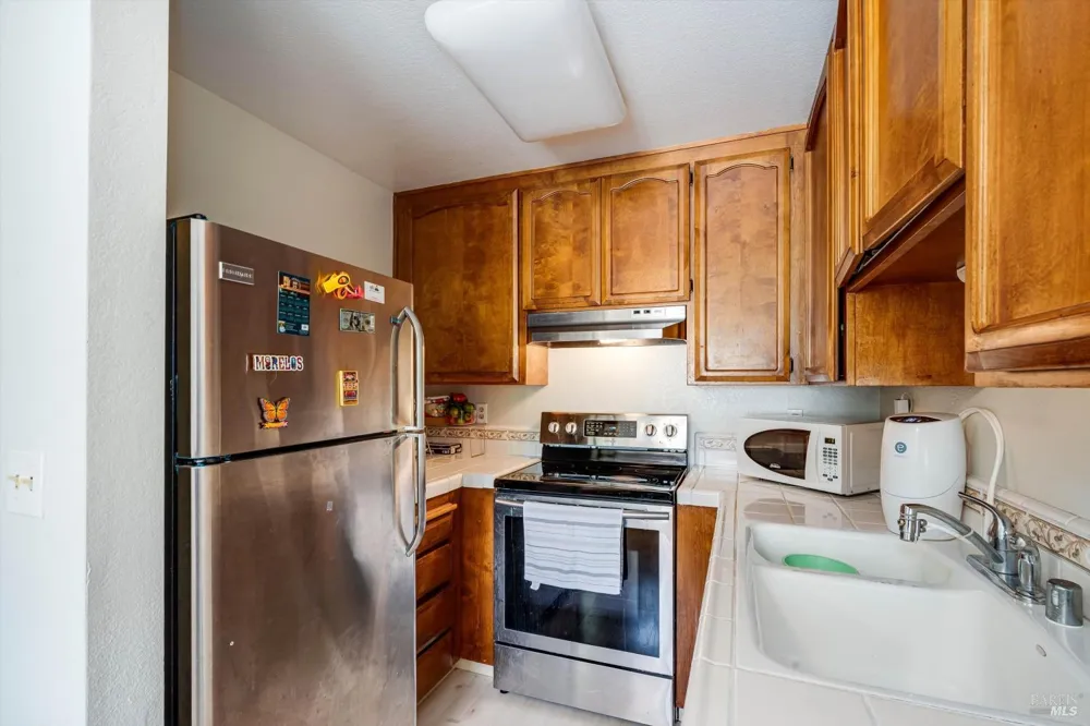 1506 Townview Avenue Santa Rosa, CA 95405