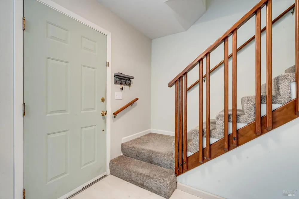 1506 Townview Avenue Santa Rosa, CA 95405