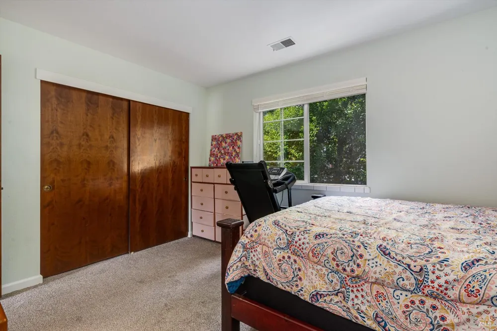1506 Townview Avenue Santa Rosa, CA 95405