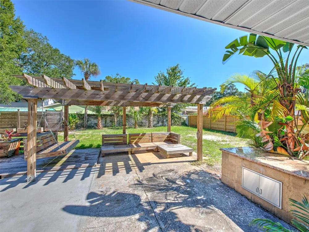 4711 W SAN RAFAEL STREET Tampa, FL 33629