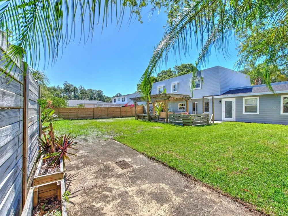 4711 W SAN RAFAEL STREET Tampa, FL 33629