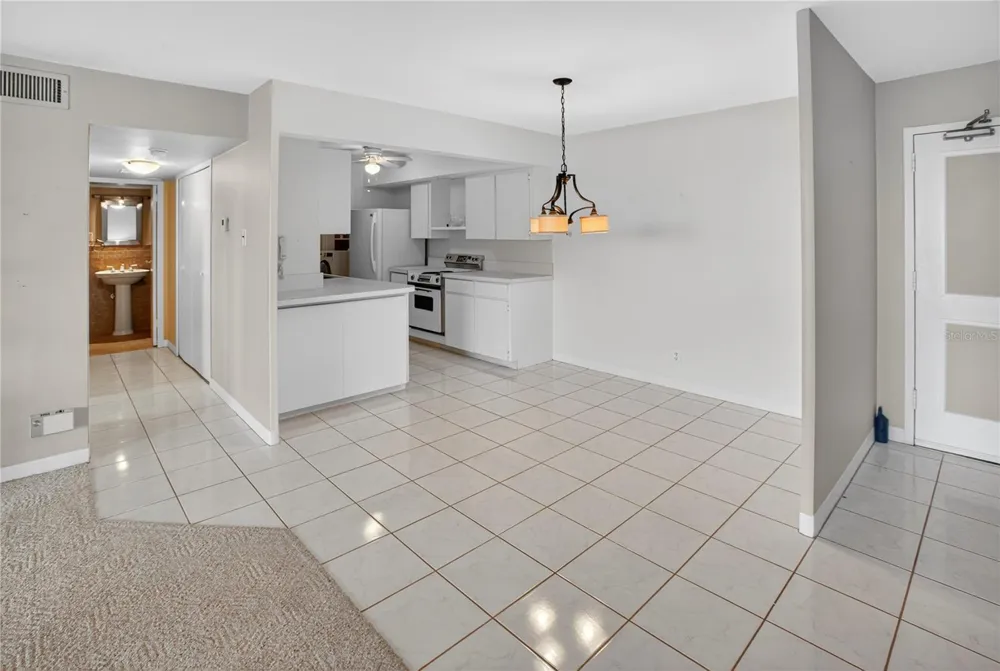 10355 PARADISE BOULEVARD #907 Treasure Island, FL 33706