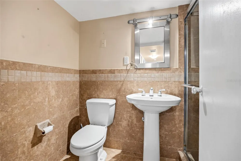 10355 PARADISE BOULEVARD #907 Treasure Island, FL 33706