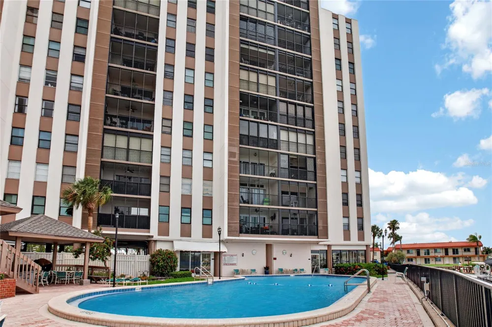 10355 PARADISE BOULEVARD #907 Treasure Island, FL 33706