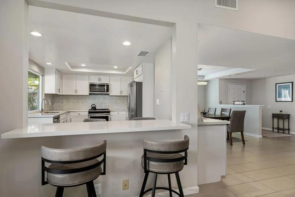 152 Camino Arroyo S Palm Desert, CA 92260