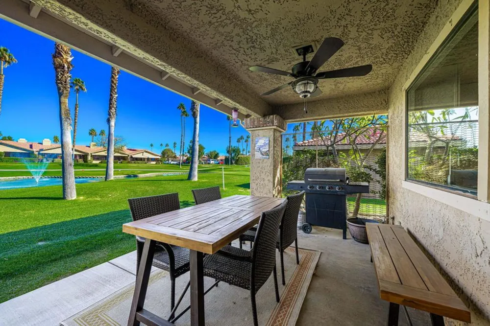 152 Camino Arroyo S Palm Desert, CA 92260