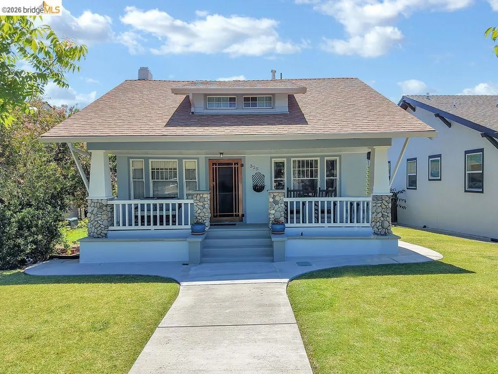 325 S 2Nd St Rio Vista, CA 94571