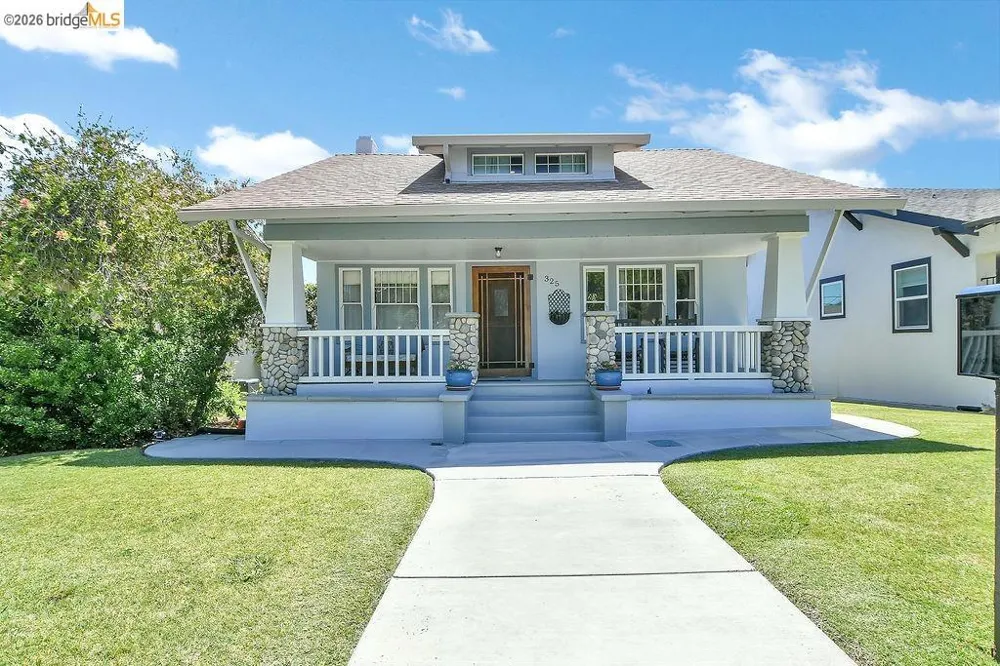 325 S 2Nd St Rio Vista, CA 94571