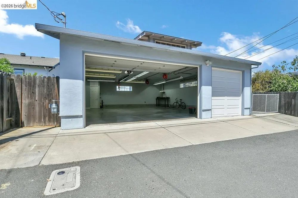 325 S 2Nd St Rio Vista, CA 94571