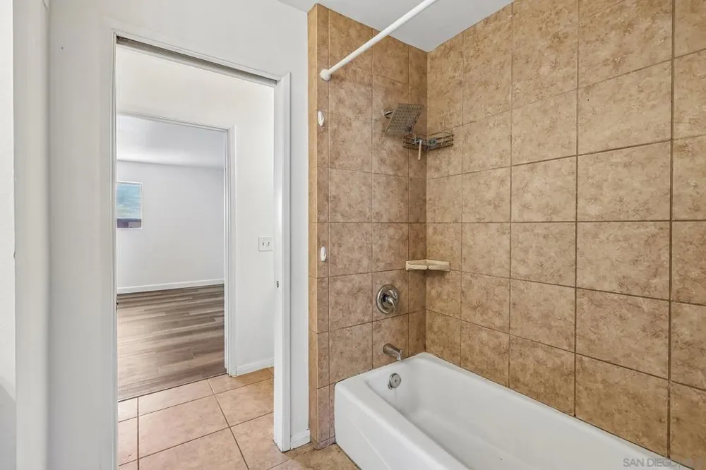 3631 Lemona Avenue #D San Diego, CA 92105