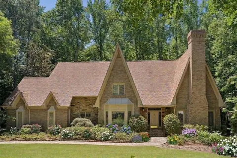 4957 Chedworth Drive