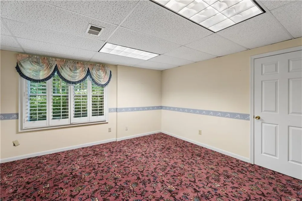 4957 Chedworth Drive Smoke Rise, GA 30087