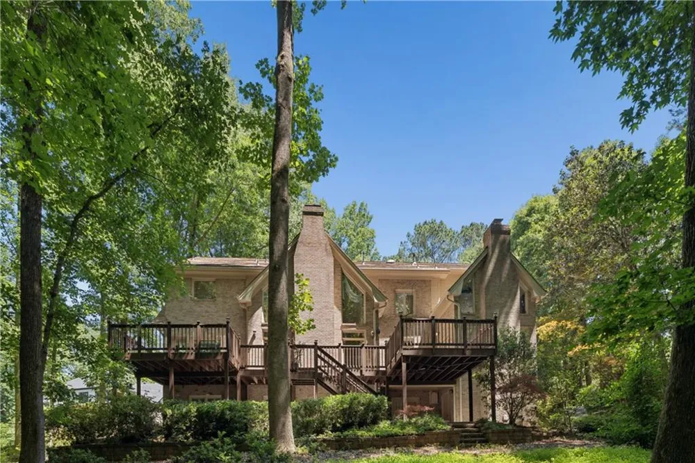 4957 Chedworth Drive Smoke Rise, GA 30087