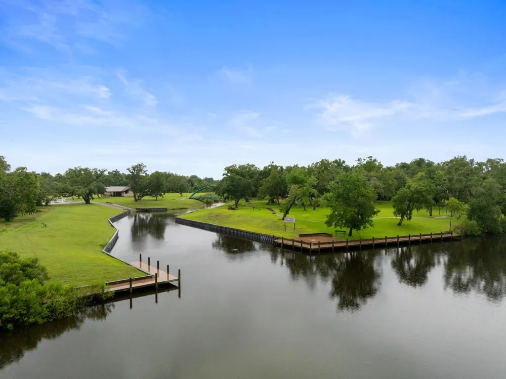 32610 Bayou Bend Richwood, TX 77515