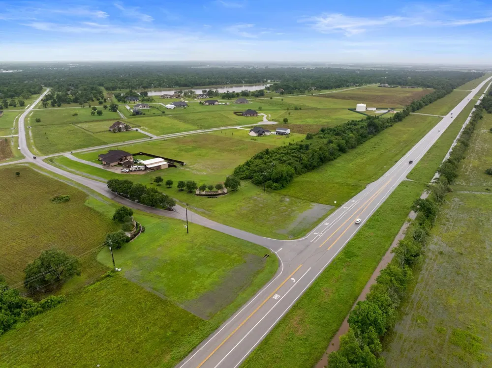 32610 Bayou Bend Richwood, TX 77515