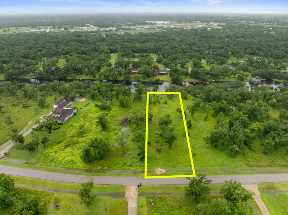 32610 Bayou Bend Richwood, TX 77515