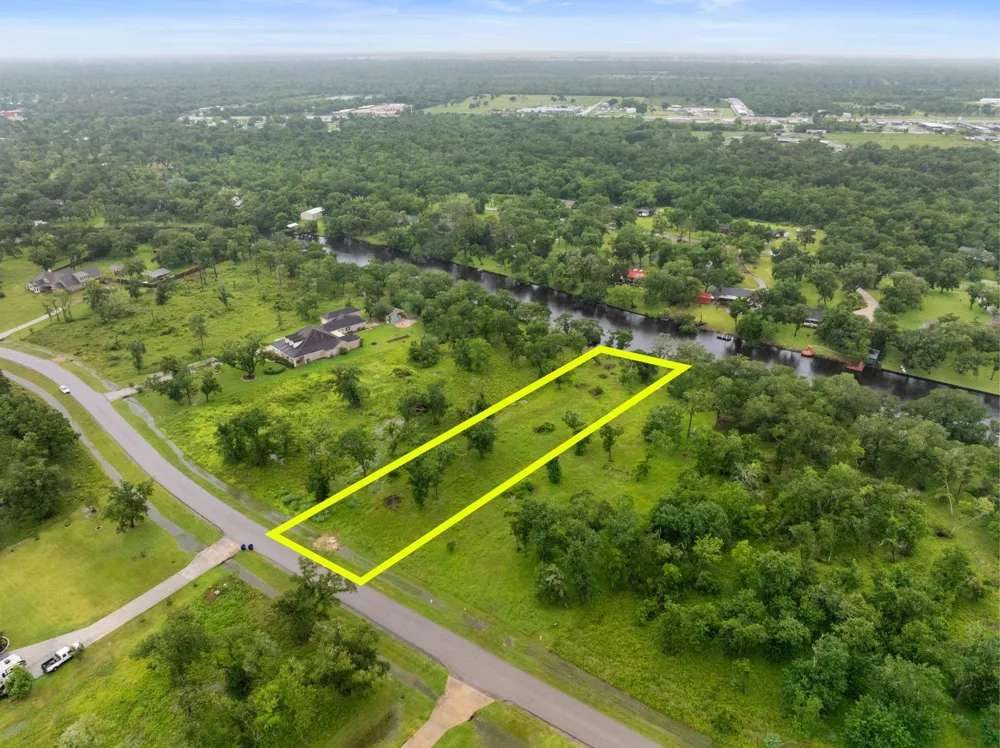32610 Bayou Bend Richwood, TX 77515