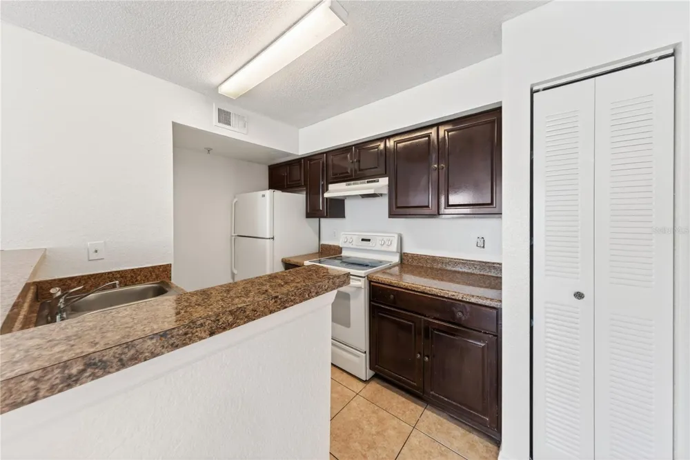 4103 TROPICAL ISLE BLVD #123 Kissimmee, FL 34741