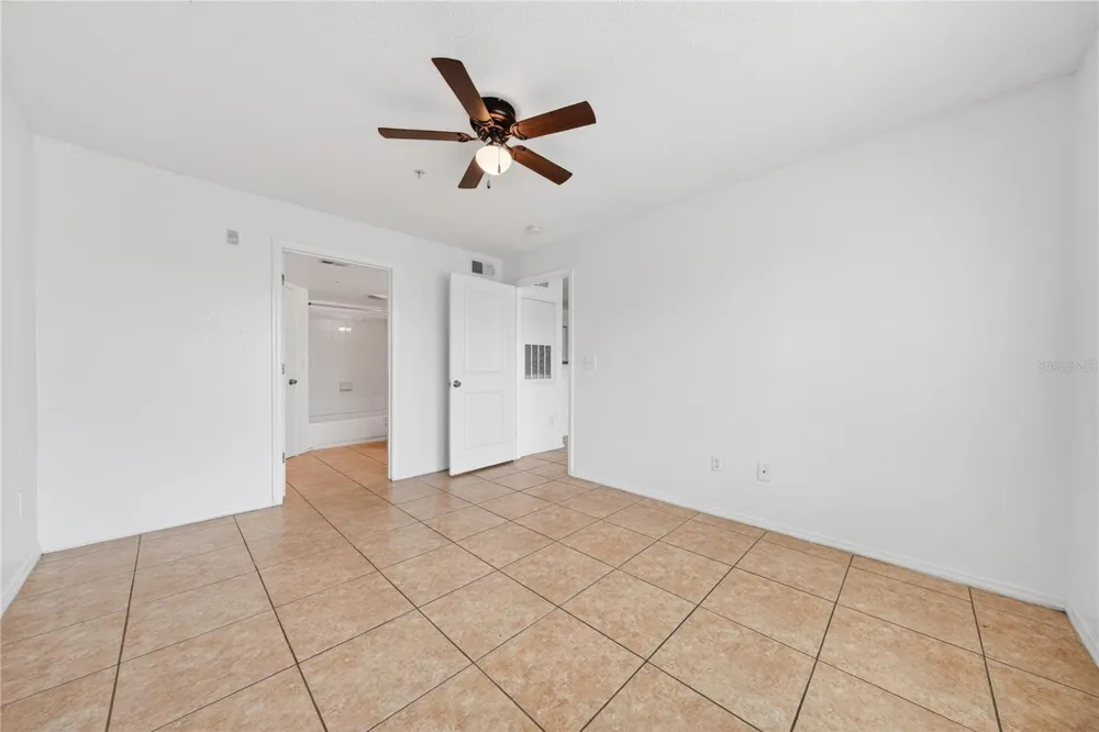 4103 TROPICAL ISLE BLVD #123 Kissimmee, FL 34741