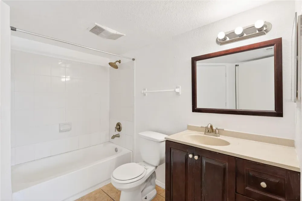 4103 TROPICAL ISLE BLVD #123 Kissimmee, FL 34741