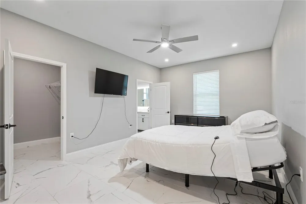 3225 LAUREL AVENUE Clearwater, FL 33762