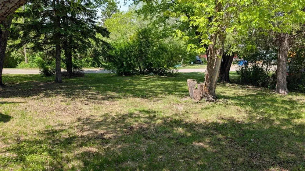 211 2nd Street SE Cook, MN 55723