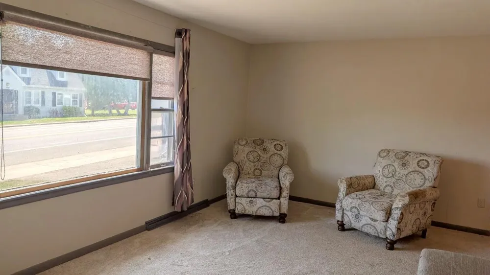 211 2nd Street SE Cook, MN 55723